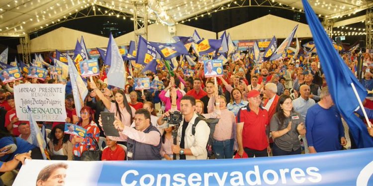 La fotografía del día «Retratando a Medellín», con la cámara 📷 oculta de Jacinto Mosquera Agualimpia