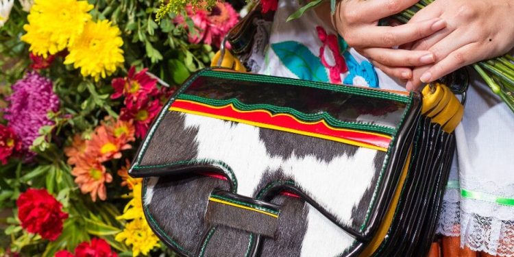 “Diario de Medellín: Lo Bueno pasa en Medellín, “Lo Bueno Paisa”