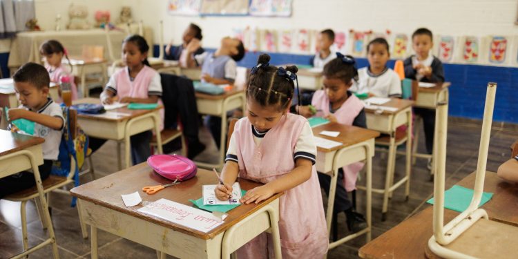 Lo Bueno Pasa en Medellín: Fundación ABC Prodein una cena para abrir las puertas al futuro de los niños del Pinar, en Medellín